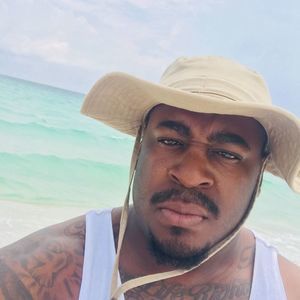 Meet your Posher, Thoward